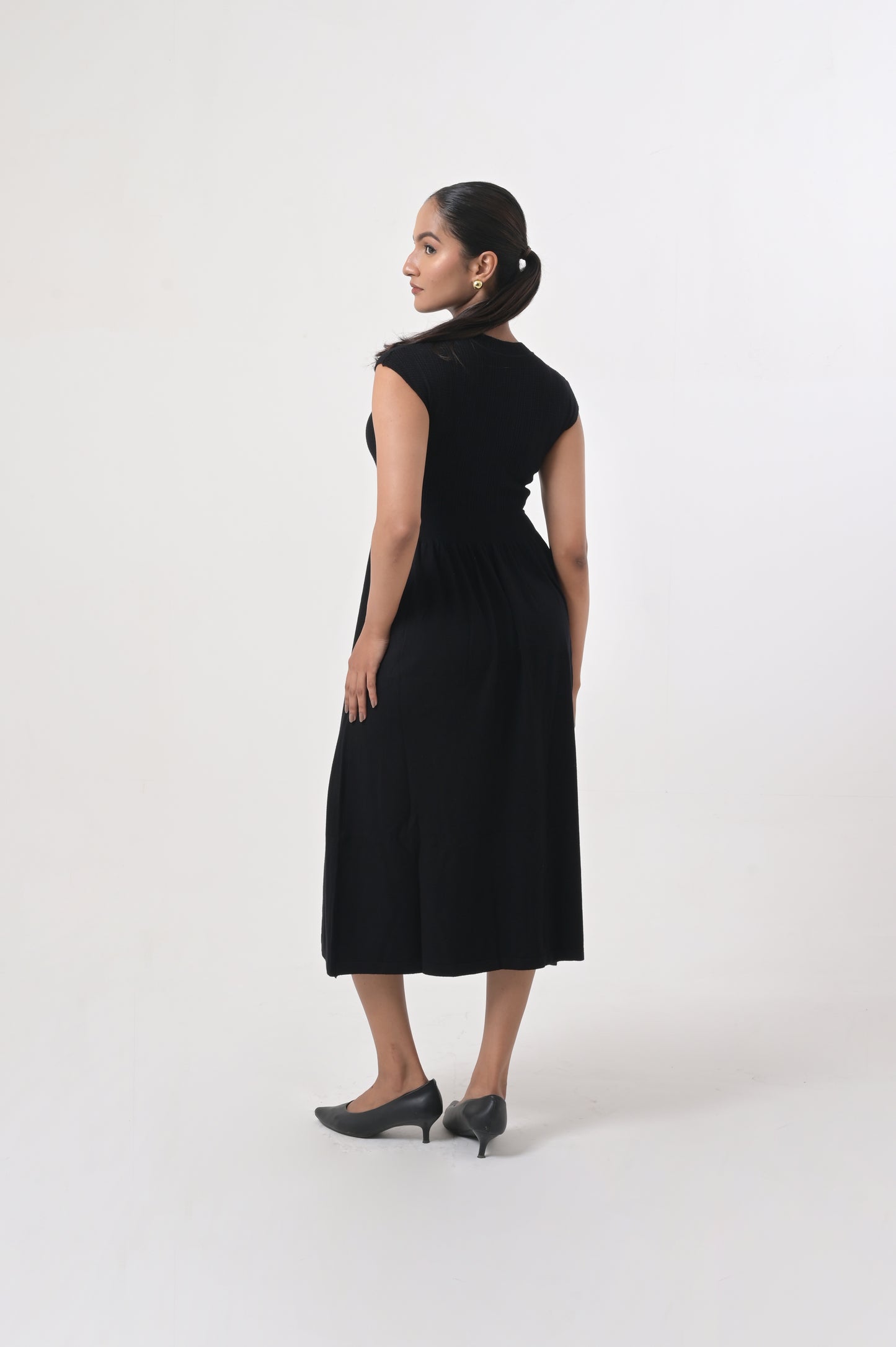 Black Midi Dress with Ribbed Bodice and Flowy Skirt