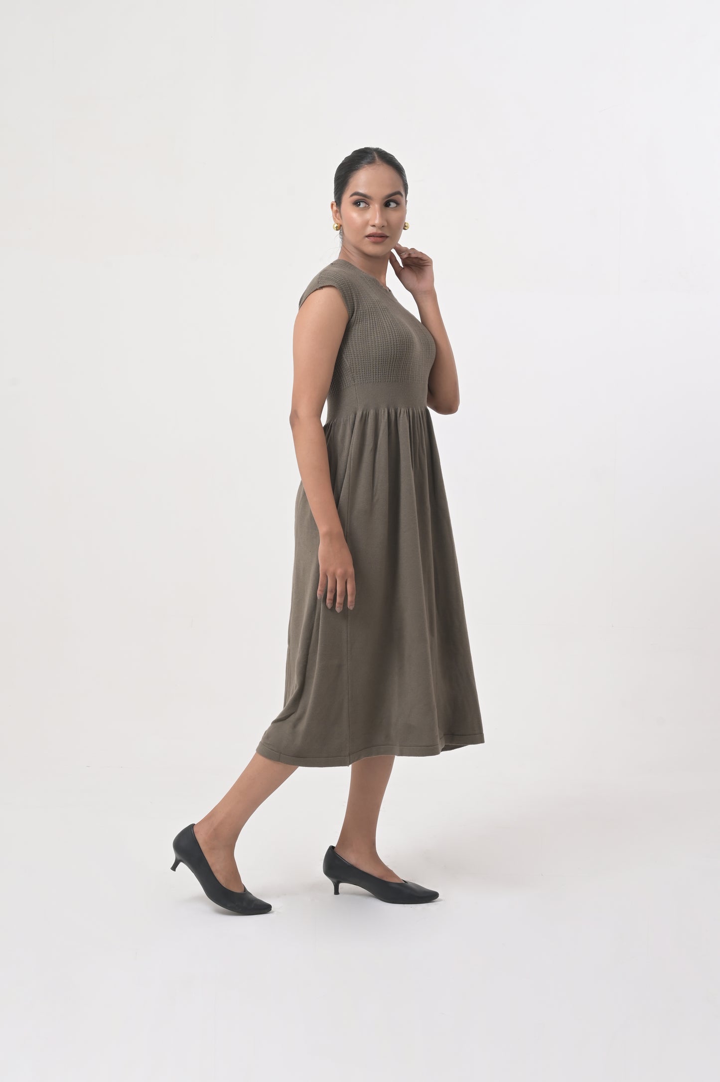 Olive Midi Dress with Ribbed Bodice and Flowy Skirt