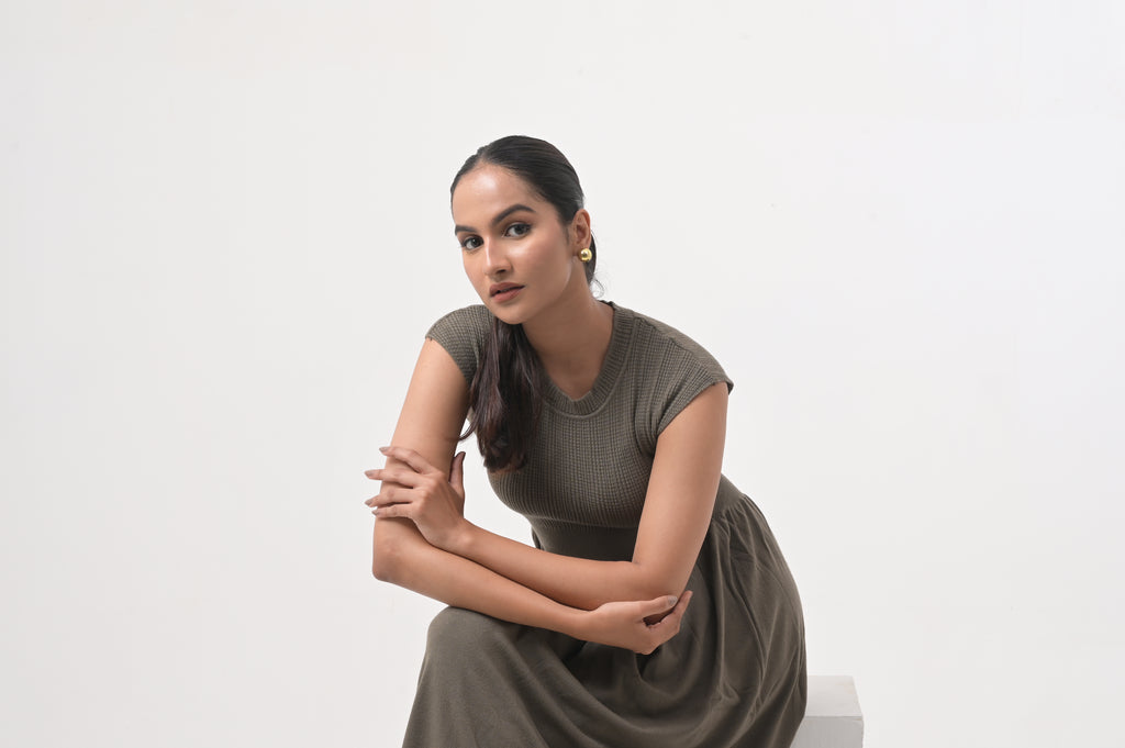 Olive Midi Dress with Ribbed Bodice and Flowy Skirt